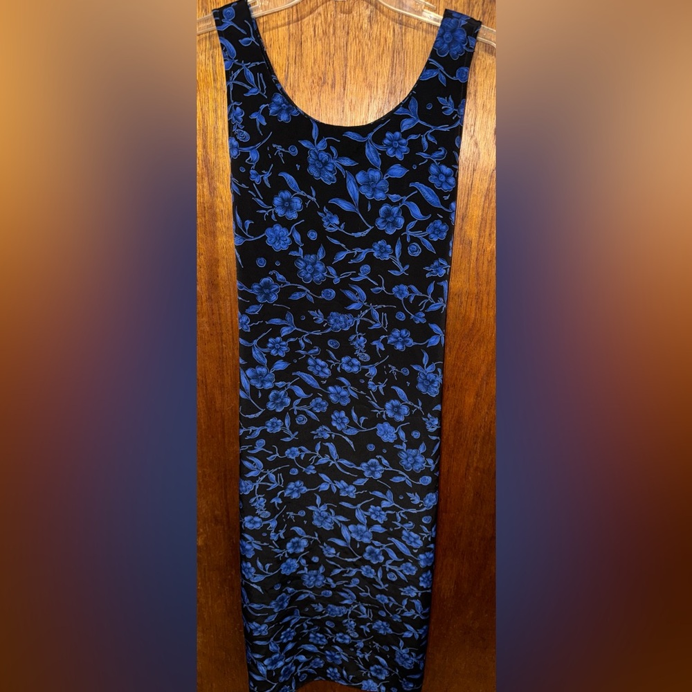 Worthington Sleeveless Black and Blue Floral Midi Dress Size 6 Petite